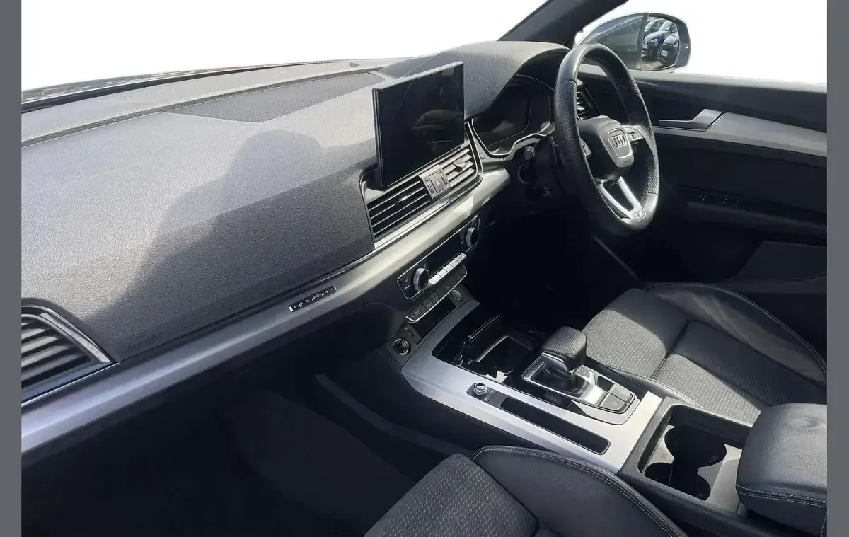 Used Audi Q5 S-Line 261 HP (191 kW) 2022 Grey SUV