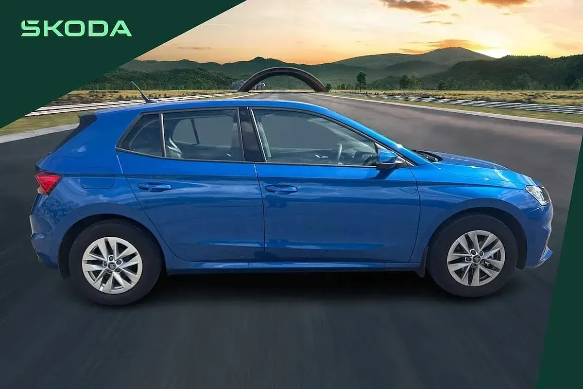 Used Skoda Fabia SE 94 HP (69 kW) 2026 Race blue metallic Hatchback
