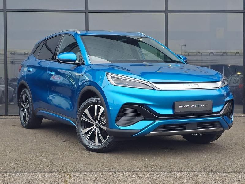 Surfing blue New 2025 BYD Atto 3 Comfort SUV | £37,705 (Expensive) - Image 1/4