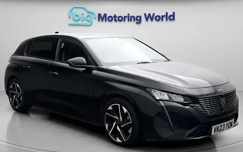 Used Peugeot 308 Allure Premium 131 HP (96 kW) 2023 Hatchback