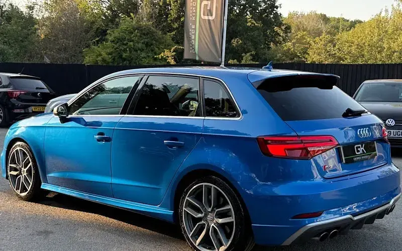 Used Audi S3 Sportback Advanced 310 HP (228 kW) 2018 Blue Hatchback