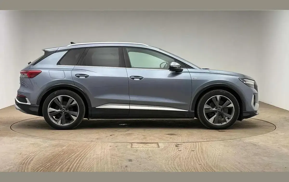 Used Audi Q4 e-tron S-Line 150 kW (204 HP) 2022 Blue SUV
