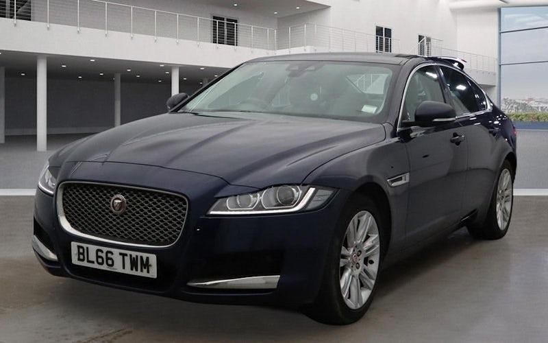 Used Jaguar XF Portfolio 179 HP (131 kW) 2020 Sedan