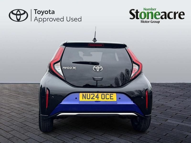 Used Toyota Aygo X 72 HP (52 kW) 2024 Blue SUV
