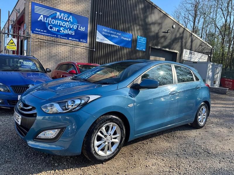 Blue Used 2012 Hyundai i30 Active Hatchback | £2,995 (Fair price) - Image 1/4