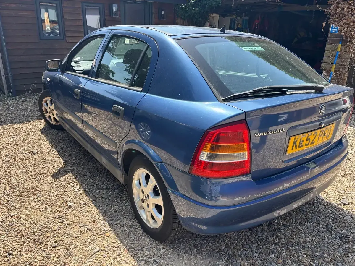 Used Vauxhall Astra 2002 Blue Hatchback