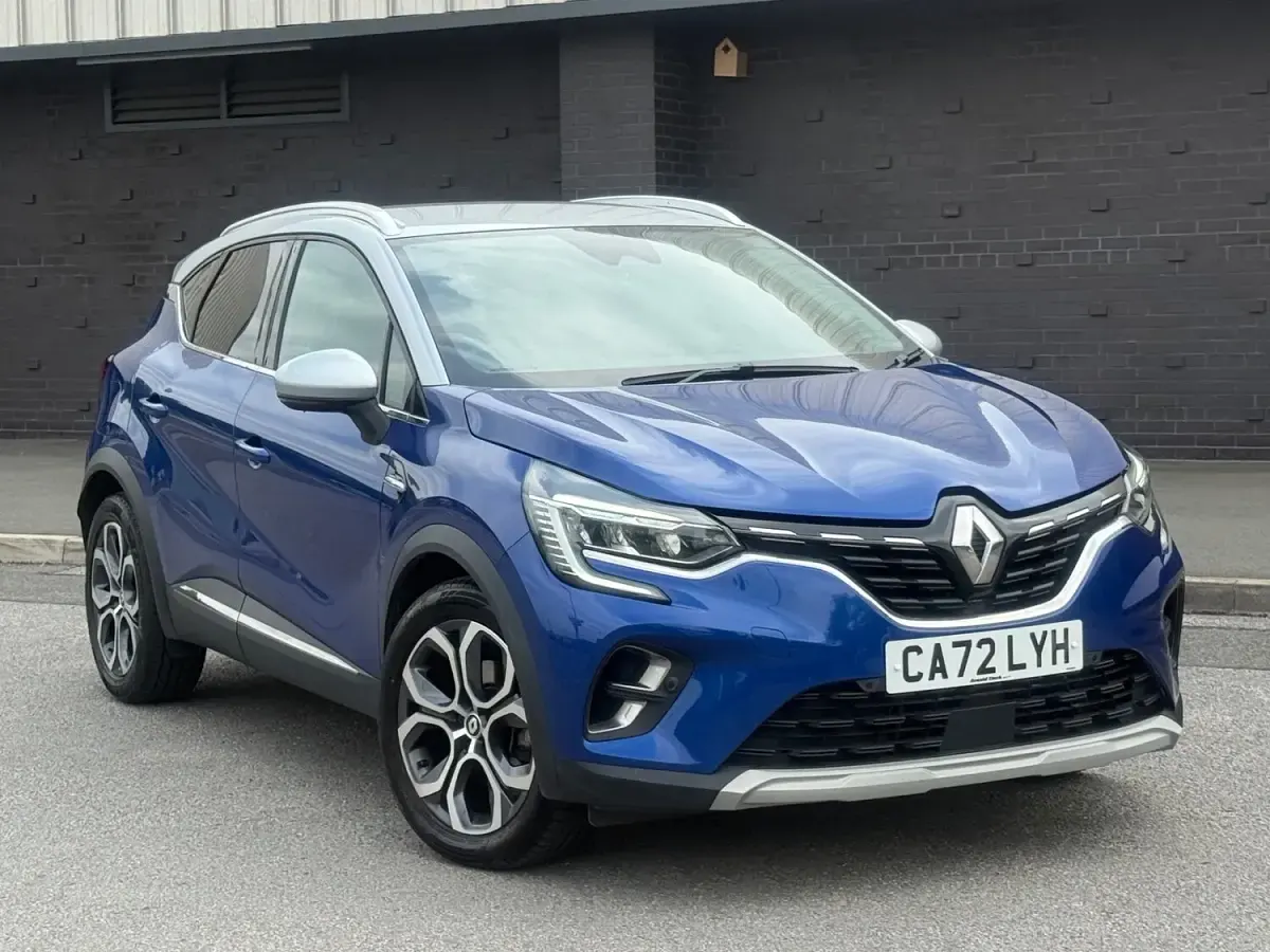 Used Renault Captur Techno 143 HP (105 kW) 2022 Blue SUV