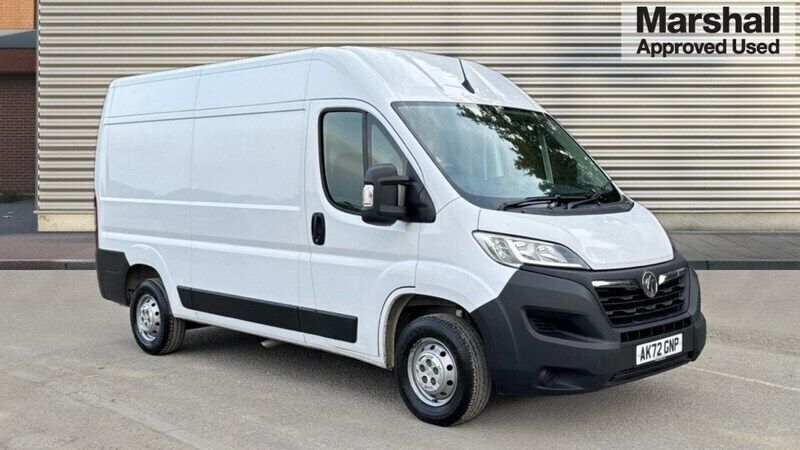 White Used 2022 Vauxhall Movano Van | £11,995 (Good price) - Image 1/4