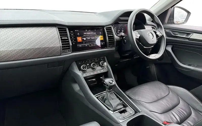 Usado Skoda Kodiaq SE L 150 CV (110 kW) 2021 Gris SUV