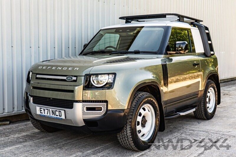 Green Used 2022 Land Rover Defender SUV | £41,990 (Super price) - Image 1/4