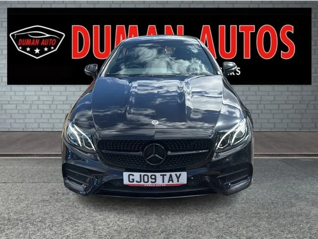 Begagnad Mercedes E220 AMG line 194 HK (142 kW) 2017 Svart Sportkupé