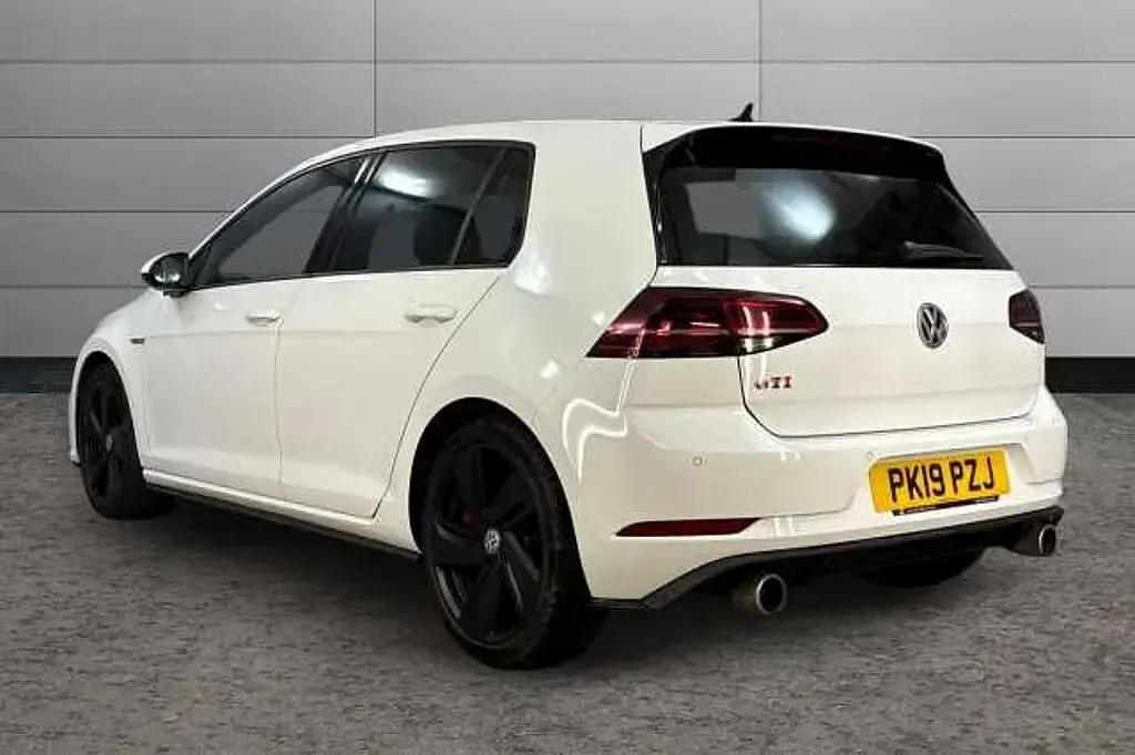 Used VW Golf VII GTI 245 HP (180 kW) 2019