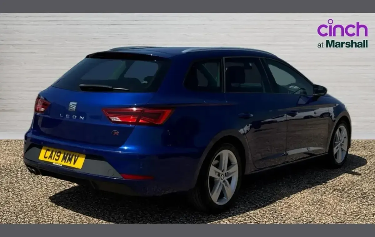 Used Seat Leon FR 190 HP (139 kW) 2019 Blue Estate