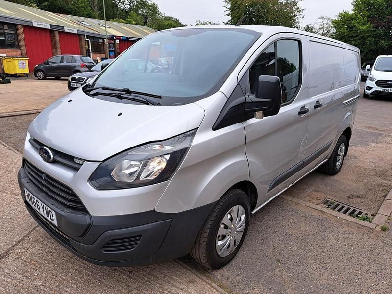 Silver Used 2017 Ford Transit Custom Van | £8,950 (Fair price) - Image 1/4