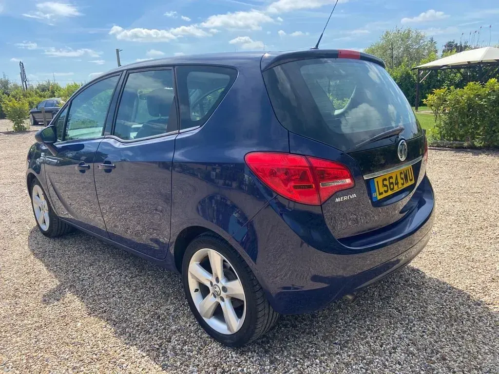 Used Vauxhall Meriva 100 HP (73 kW) 2014 Blue MPV