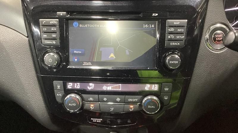 Used Nissan Qashqai Tekna 163 HP (119 kW) 2018 Black pearl SUV