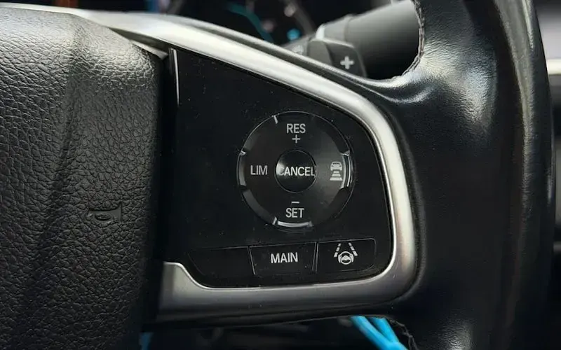 Used Honda Civic SR 126 HP (92 kW) 2019 Red Sedan