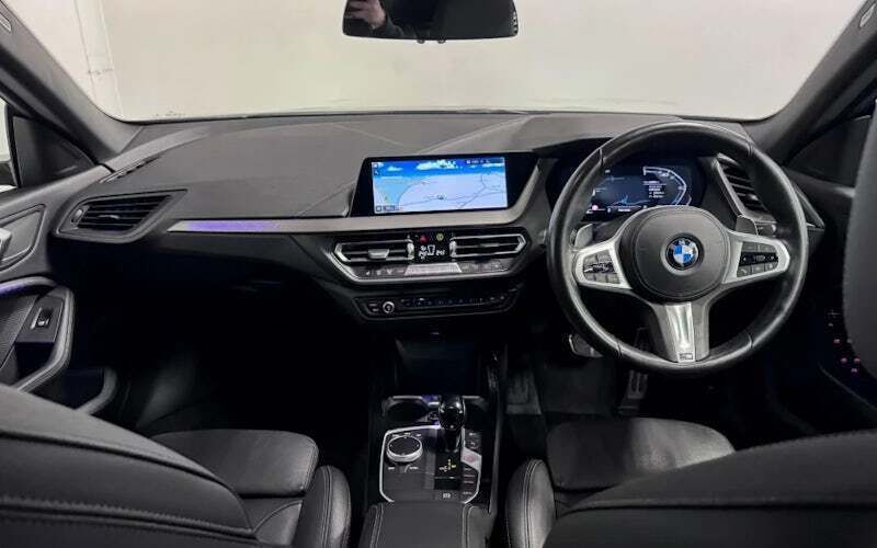 Image 2/4