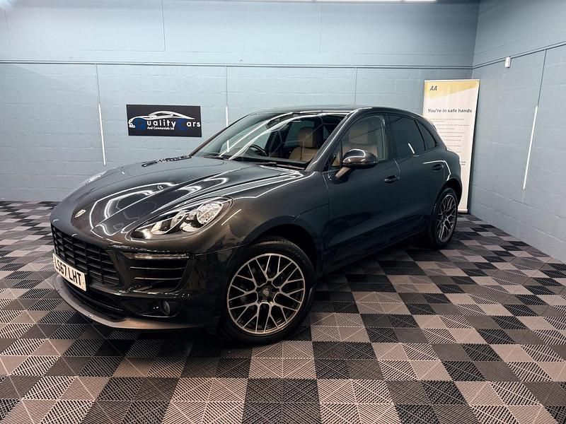 Used Porsche Macan 252 HP (185 kW) 2017 Grey SUV
