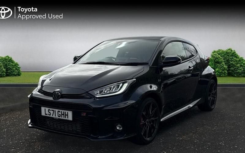 Usado Toyota Yaris 261 HP (191 kW) 2021 Preto Citadino