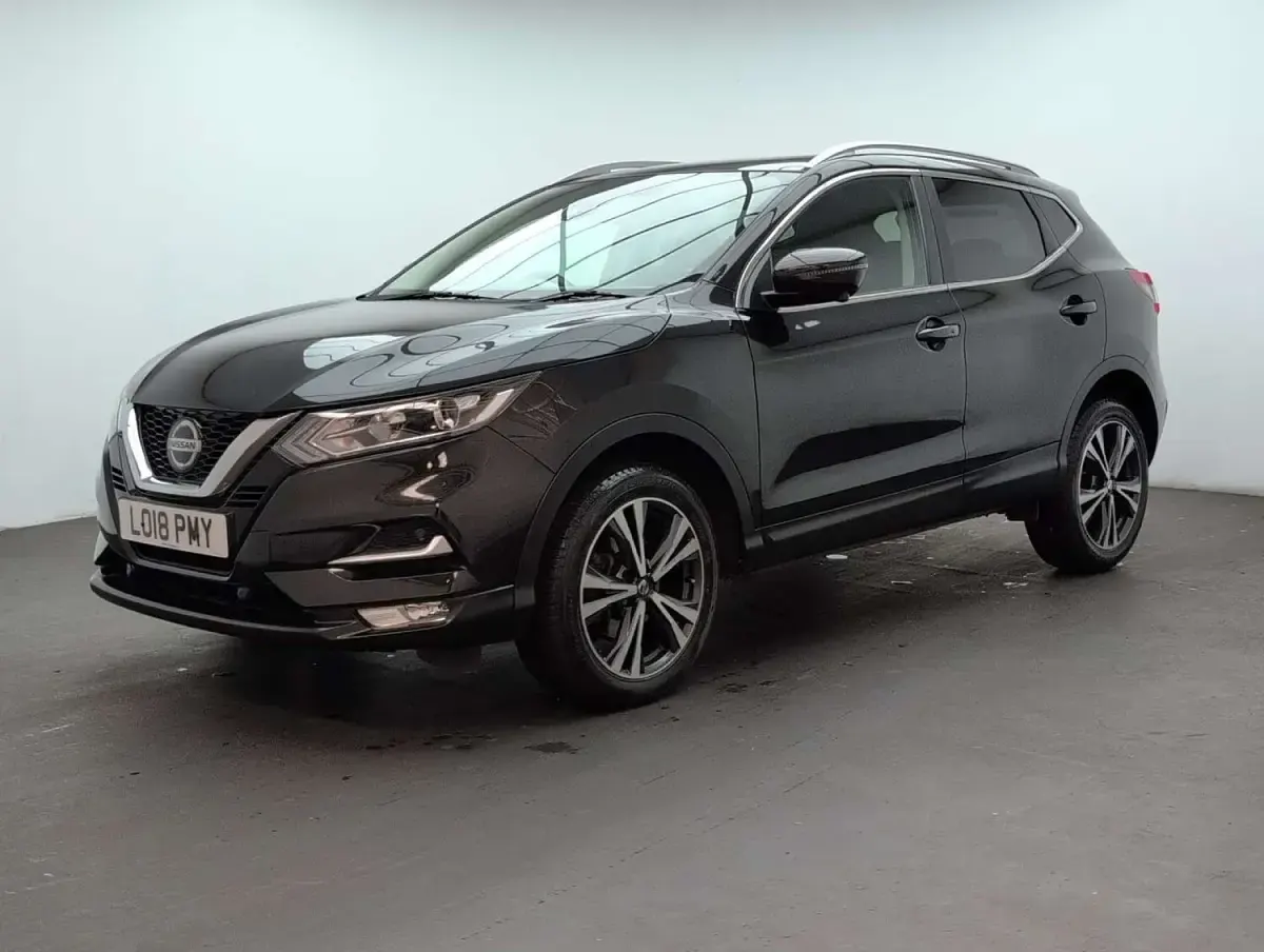Used Nissan Qashqai N-Connecta 115 HP (84 kW) 2018 Black SUV