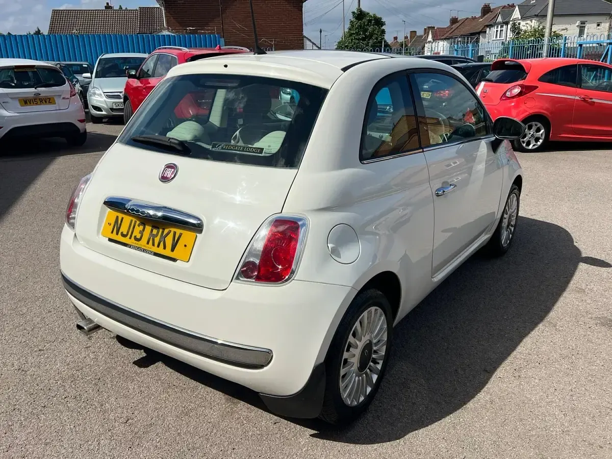 Used Fiat 500 Lounge 69 HP (50 kW) 2013 White Hatchback