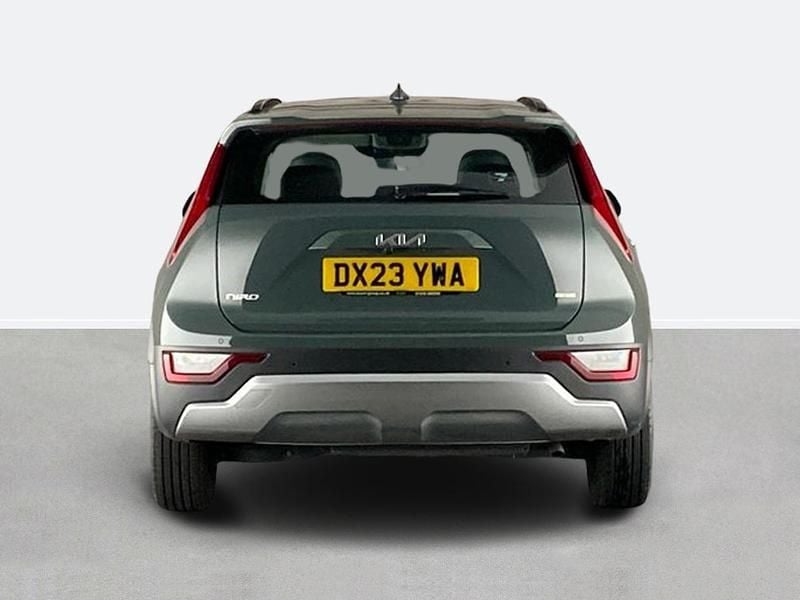 Used Kia Niro 139 HP (102 kW) 2023 Green SUV