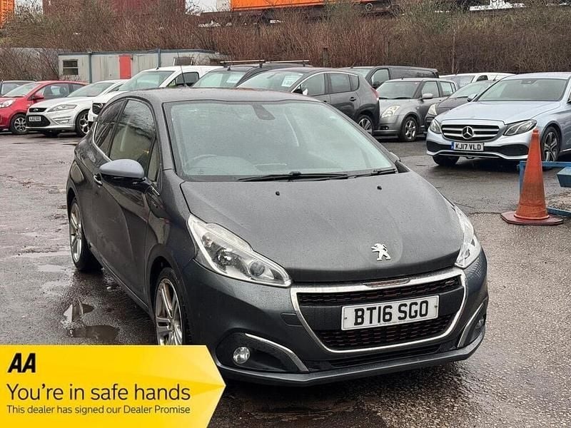 Used Peugeot 208 GT-line 100 HP (73 kW) 2016 Grey Hatchback