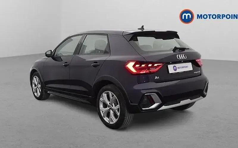 Usado Audi A1 Sport 116 CV (85 kW) 2020 Azul SUV