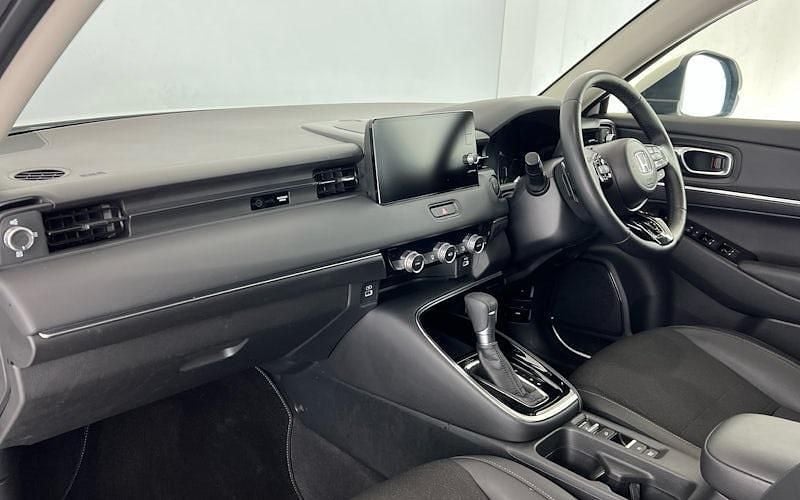 Used Honda HR-V Advance 131 HP (96 kW) 2024 Platinum white SUV