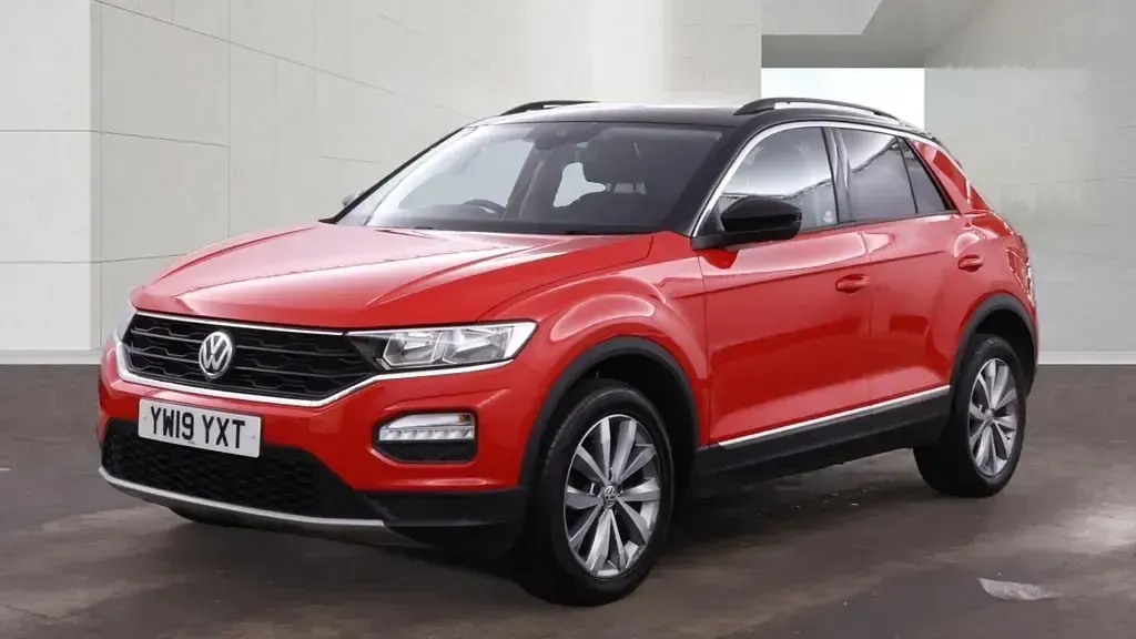 Used VW T-Roc Design 150 HP (110 kW) 2019 Red SUV