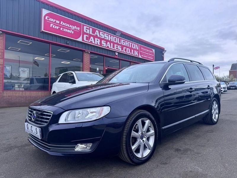 Used Volvo V70 SE 181 HP (133 kW) 2015 Blue Estate
