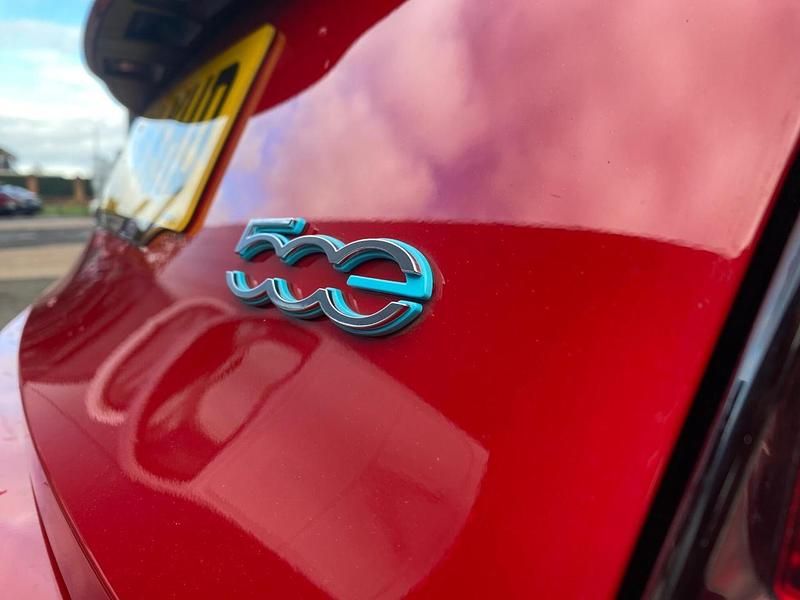Red New 2024 Fiat 500e Red Hatchback | £16,944 (Fair price) - Image 1/4