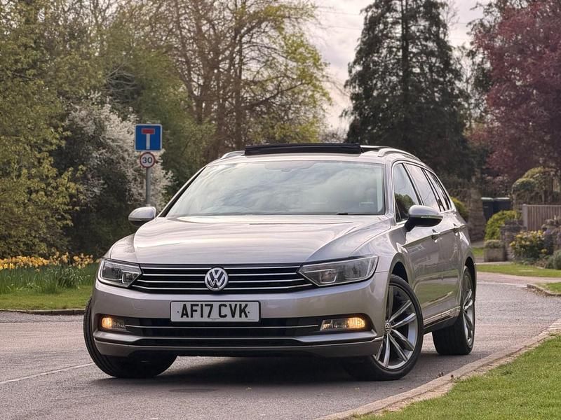 Begagnad VW Passat GT 150 HK (110 kW) 2017 Silver Kombi