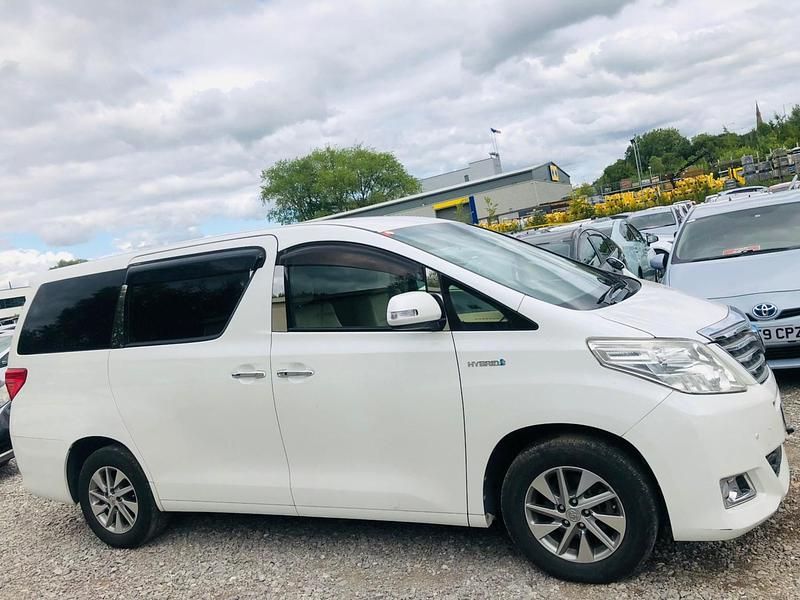 Usado Toyota Alphard 2025 Branco Monovolume