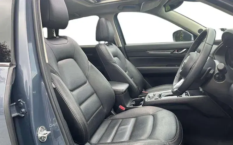 Używany Mazda CX-5 Exclusive-Line 165 KM (121 kW) 2025 Szary SUV