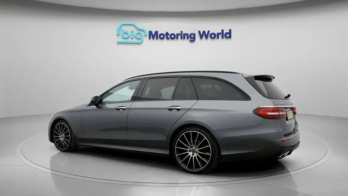 Used Mercedes E220 AMG line 194 HP (142 kW) 2021 Grey Estate