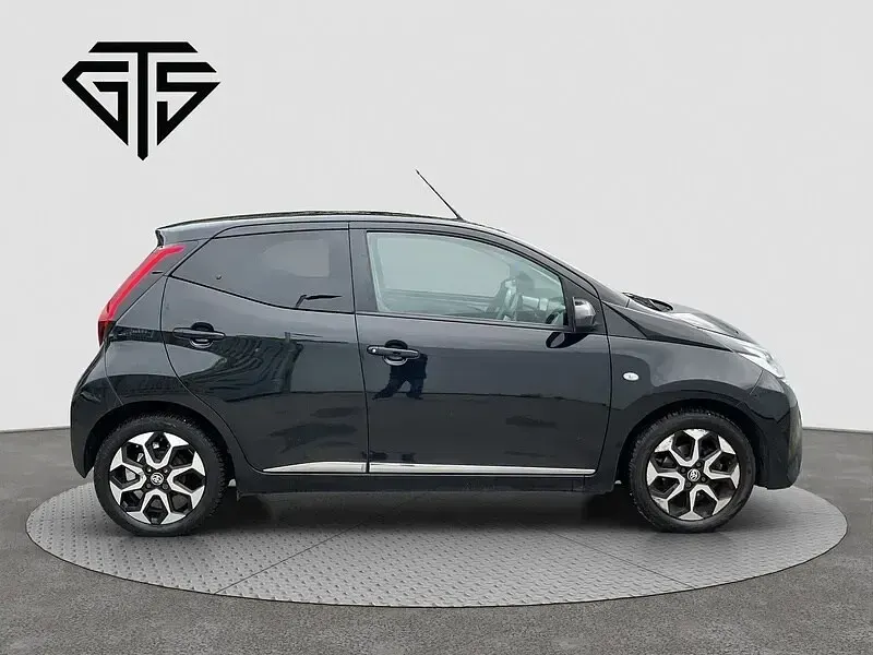 Used Toyota Aygo X-plore 71 HP (52 kW) 2018 Black Hatchback
