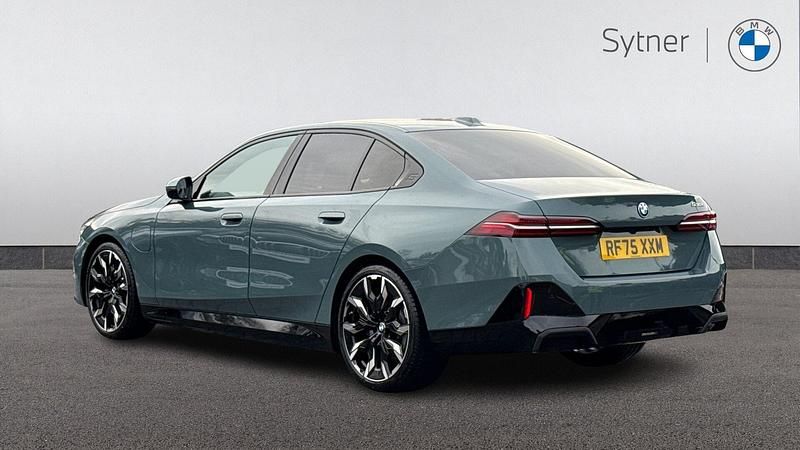 New BMW 530e M Sport 295 HP (216 kW) 2026 Green