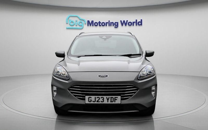 Used Ford Kuga Titanium 150 HP (110 kW) 2023 Silver SUV