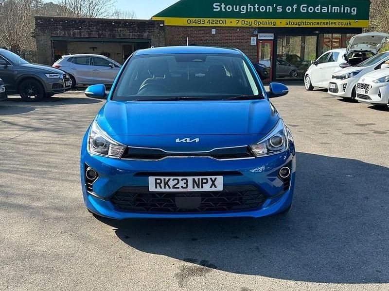 Used Kia Rio 83 HP (61 kW) 2023 Blue Hatchback