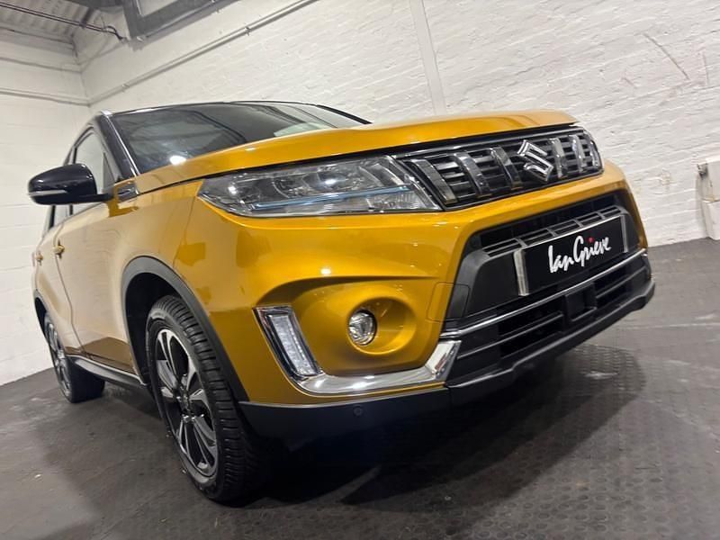 Used Suzuki Vitara SZ5 116 HP (85 kW) 2022 Yellow Hatchback