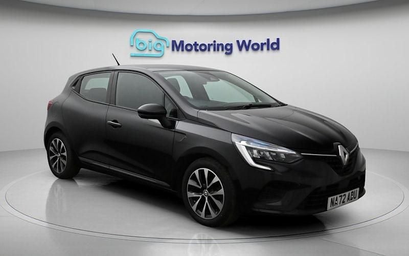 Begagnad Renault Clio V Iconic 90 HK (66 kW) 2022 Svart Halvkombi