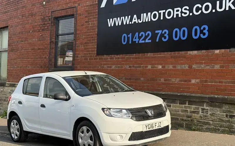 Used Dacia Sandero Ambiance 73 HP (53 kW) 2016 Hatchback