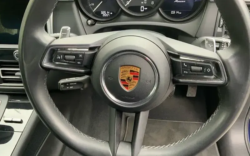 Used Porsche Macan 265 HP (194 kW) 2022 Blue SUV