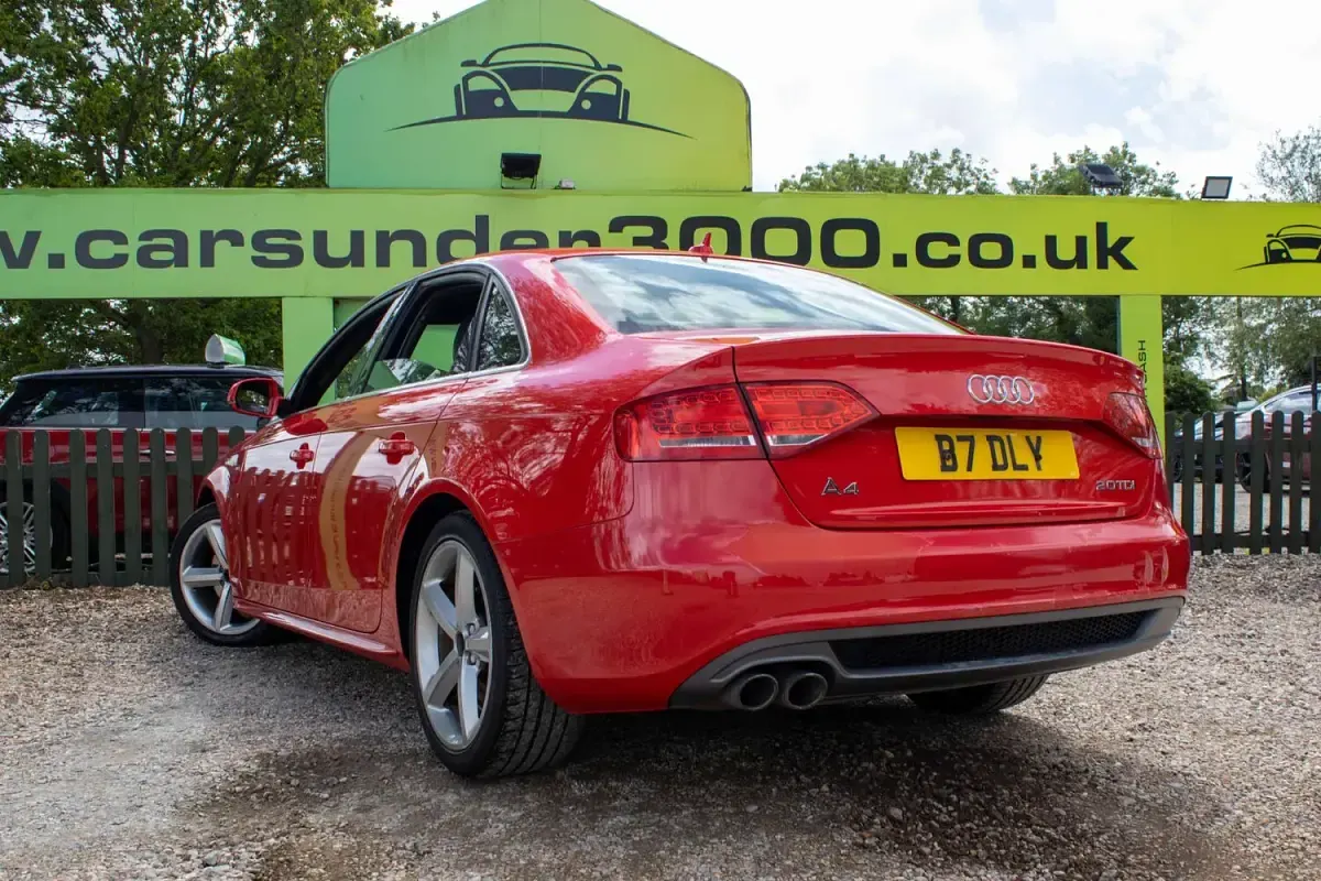 Used Audi A4 S-Line 143 HP (105 kW) 2010 Red Sedan