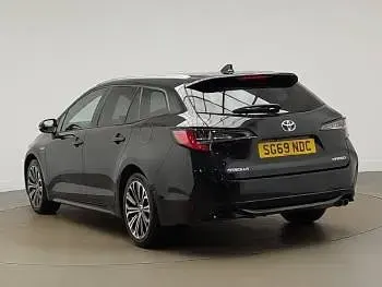 Used Toyota Corolla Design 184 HP (135 kW) 2019 Black Estate