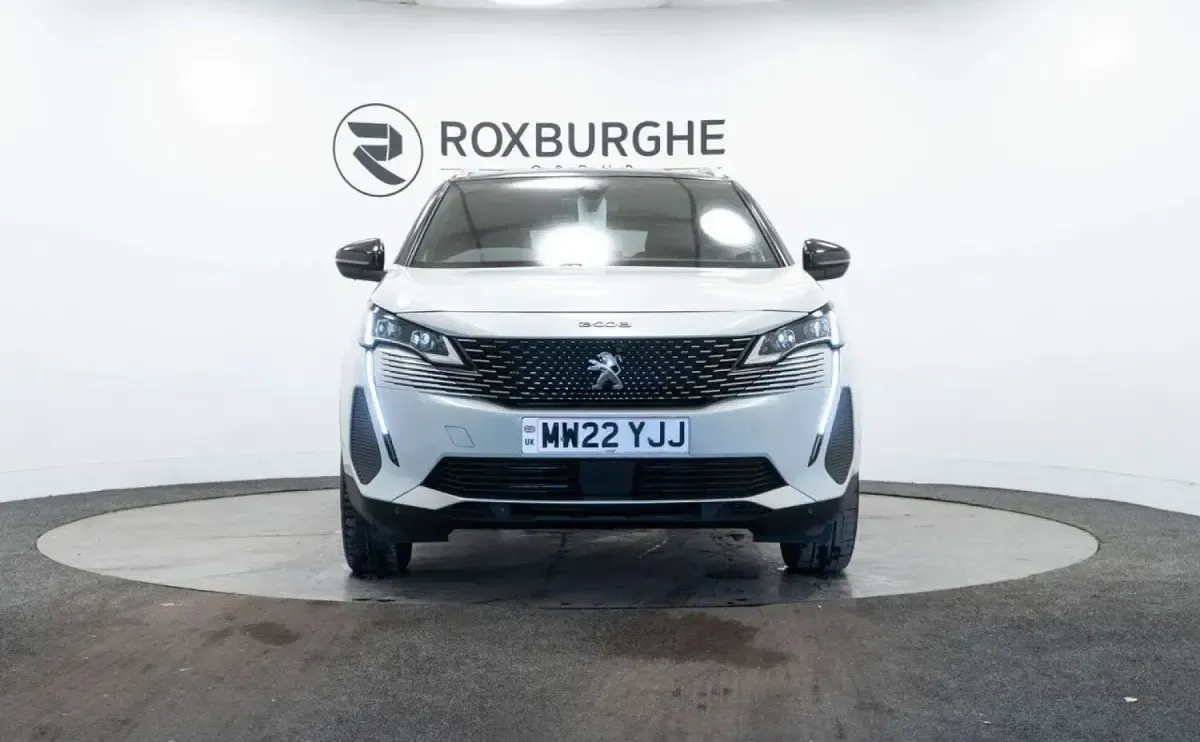 Used Peugeot 3008 Premium 130 HP (95 kW) 2022 White SUV