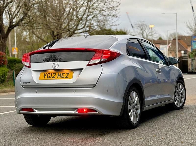 Begagnad Honda Civic EX 2012 Silver Halvkombi