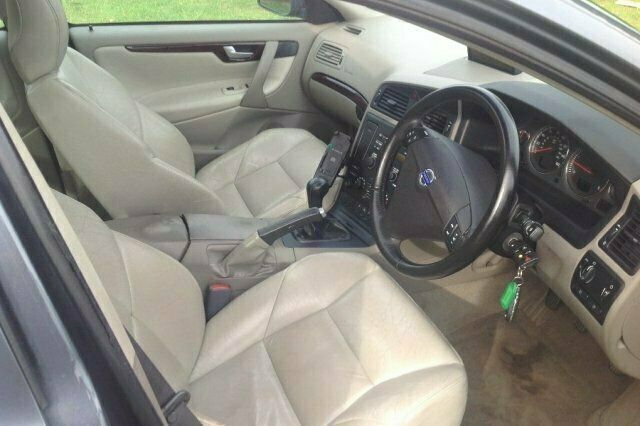 Used Volvo S60 163 HP (119 kW) 2004 Sedan